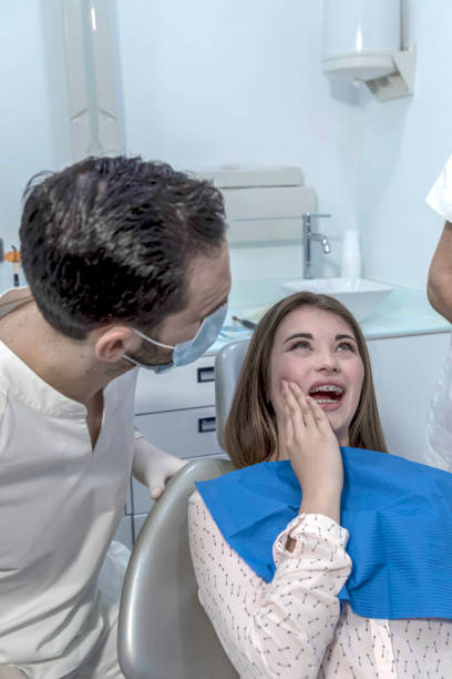 Best Tooth Infection Emergency Dentist  in The Hammocks, FL